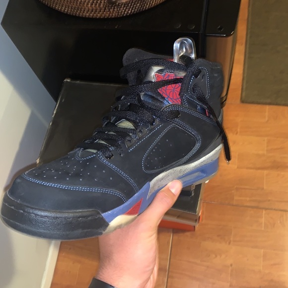 NIKE AIR JORDAN RETRO BLACK RED BLUE SIZE 10.5 - Picture 8 of 9